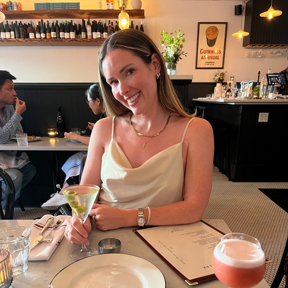 Meet your Posher, Janine - Picture 1 of 1